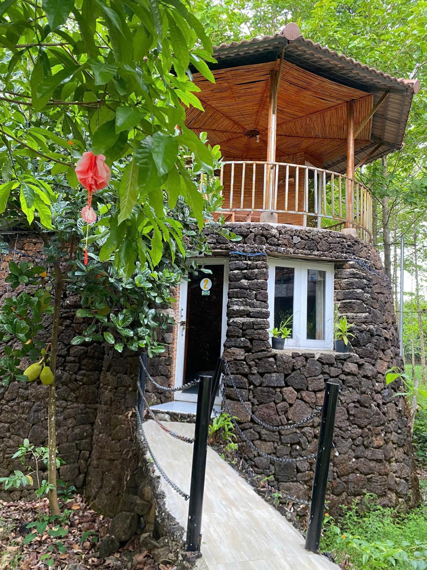 Lava Rock Viet Nam Lodge Anhfly Resort Nam Каттьен Экстерьер фото